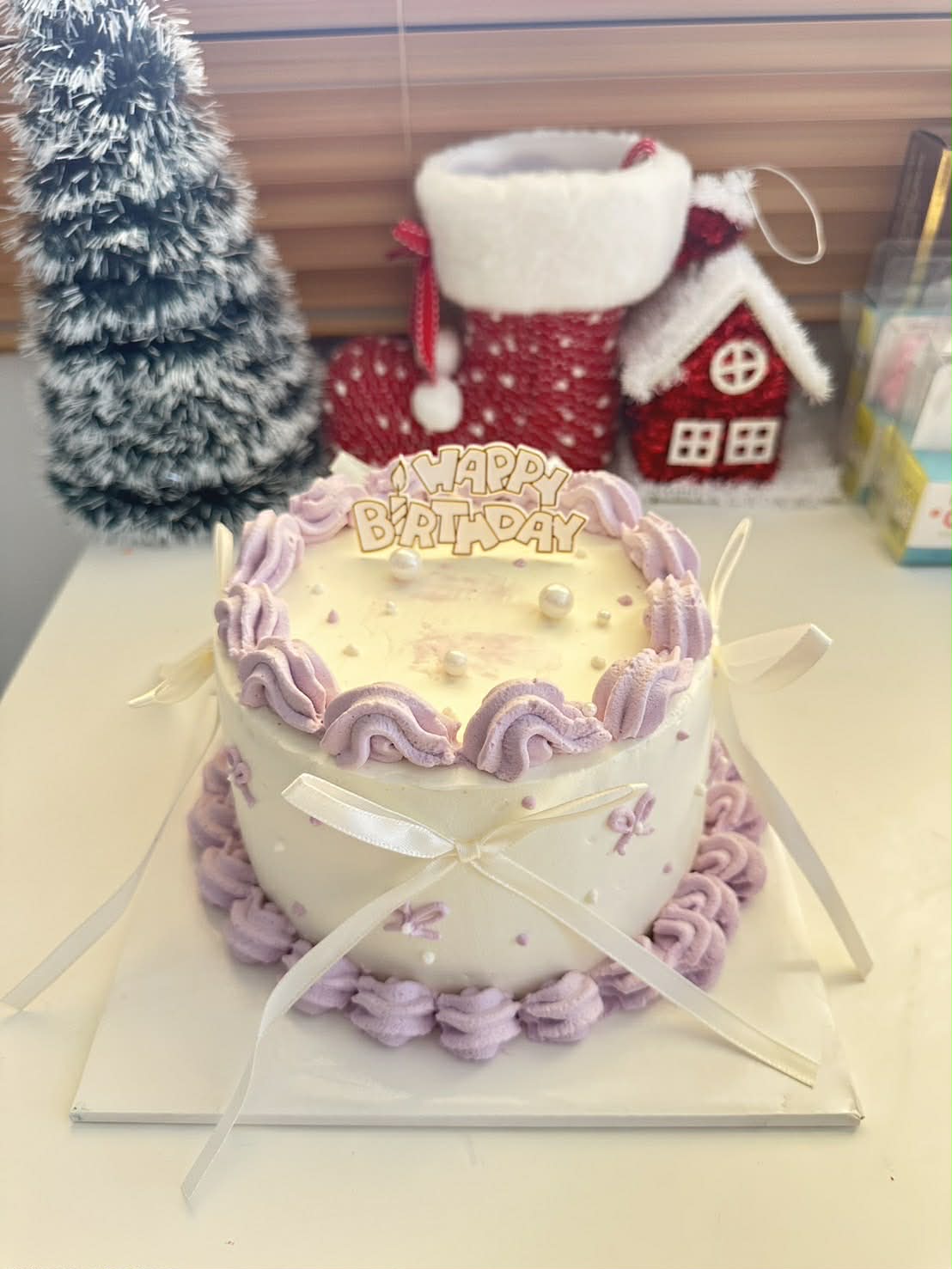 Purple Vintage Birthday Cake / เค้กวันเกิดวินเทจสีม่วง