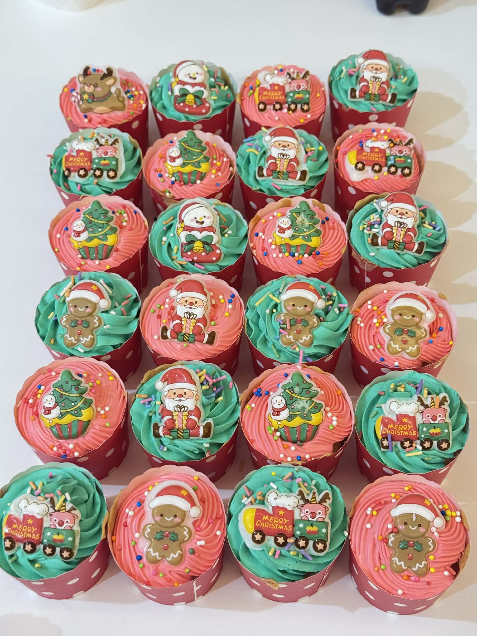 Christmas Cupcakes / เซ็ตคัพเค้กคริสต์มาส